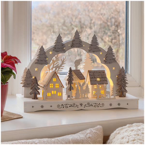 HTI-Living Dorf mit Tannen Leuchtbogen